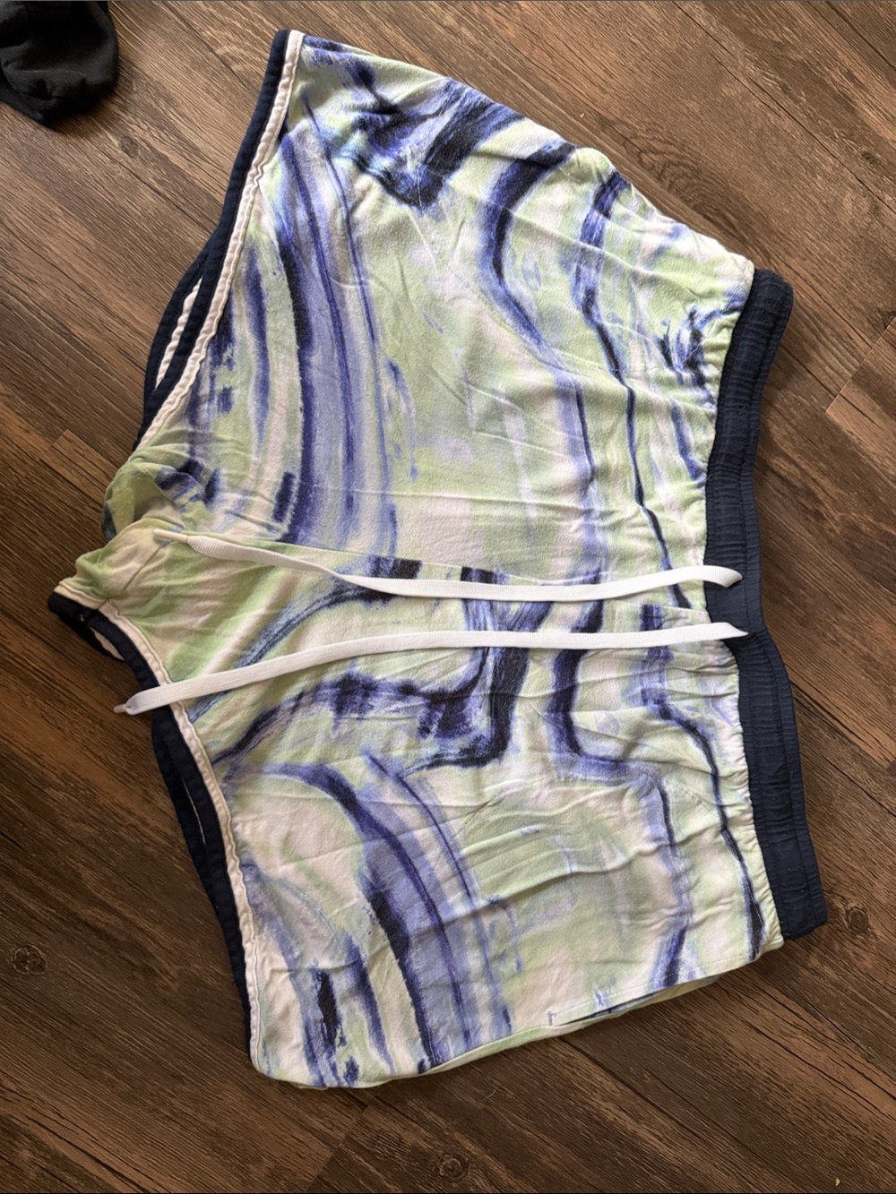 Secret Treasures Blue & Light Green Marble Athletic Shorts